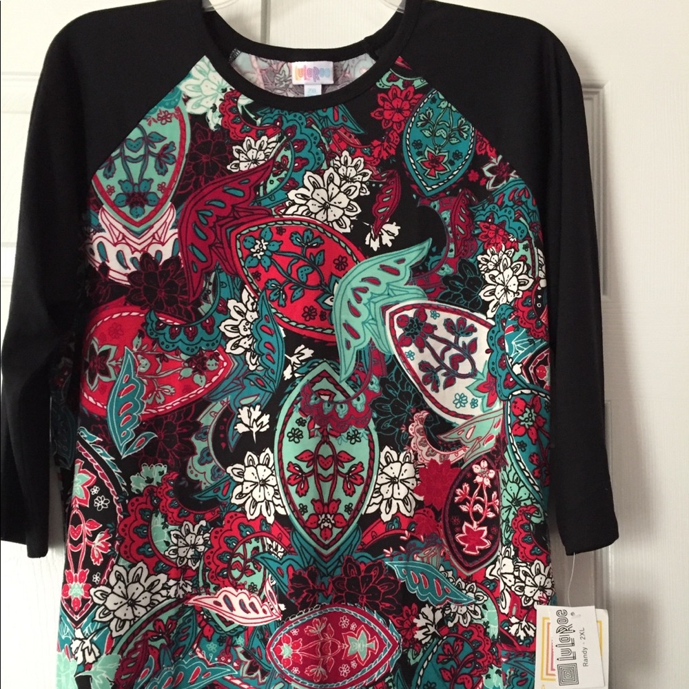Beautiful Lularoe Randy ‘baseball’ - Type Shirt